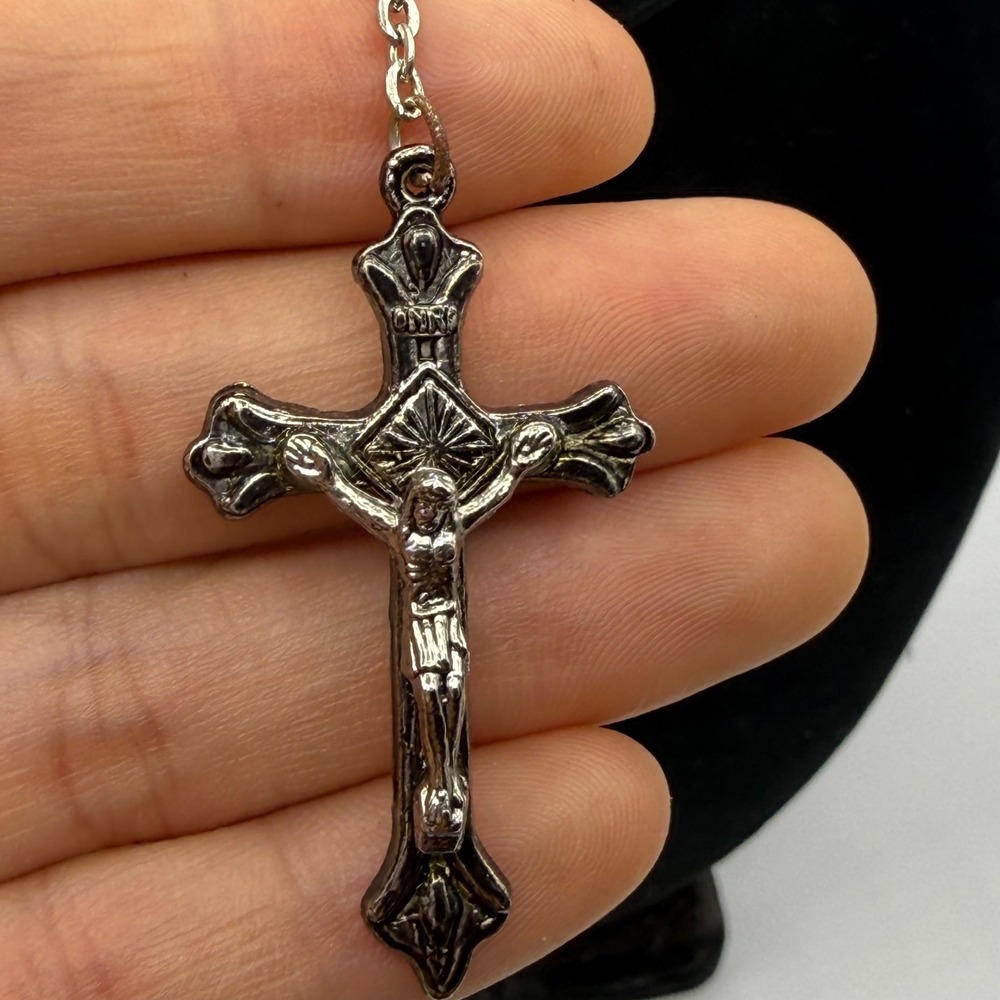 Light Blue Crystal Bead Rosary Silver Tone Madonna Child Medal Crucifix 20 Inch - Picture 5 of 8